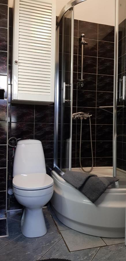 Apartament Vivienda Устка Екстериор снимка